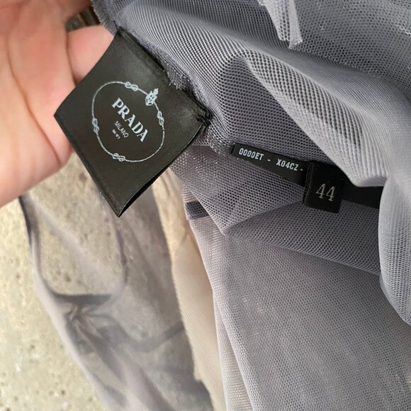 Prada silk organza sleeveless blouse with ruffles, crepe lining cami 10 - Picture 5 of 13